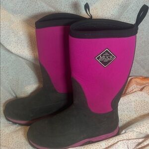 Muck Boot Company Pink and Black Boots